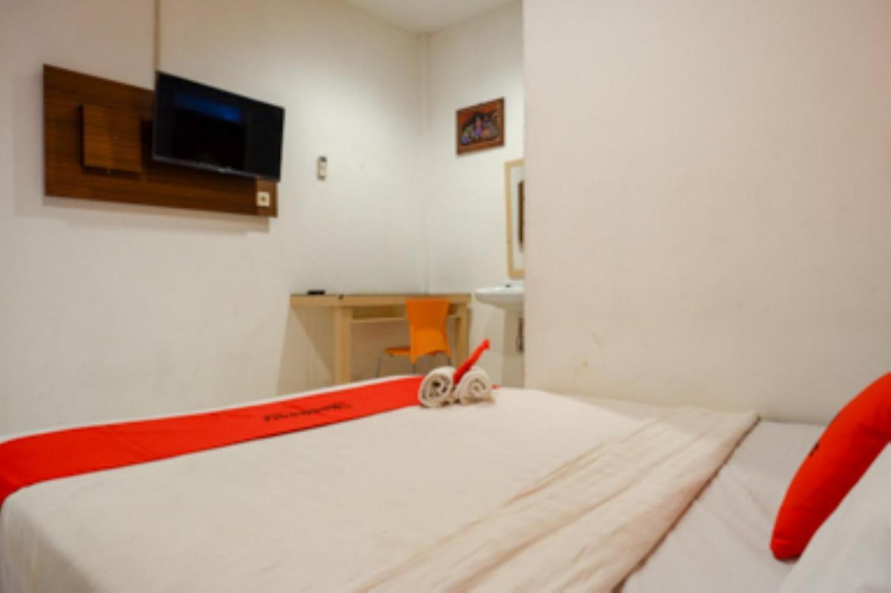 Oyo 1251 Residence 8 Semarang Eksteriør bilde