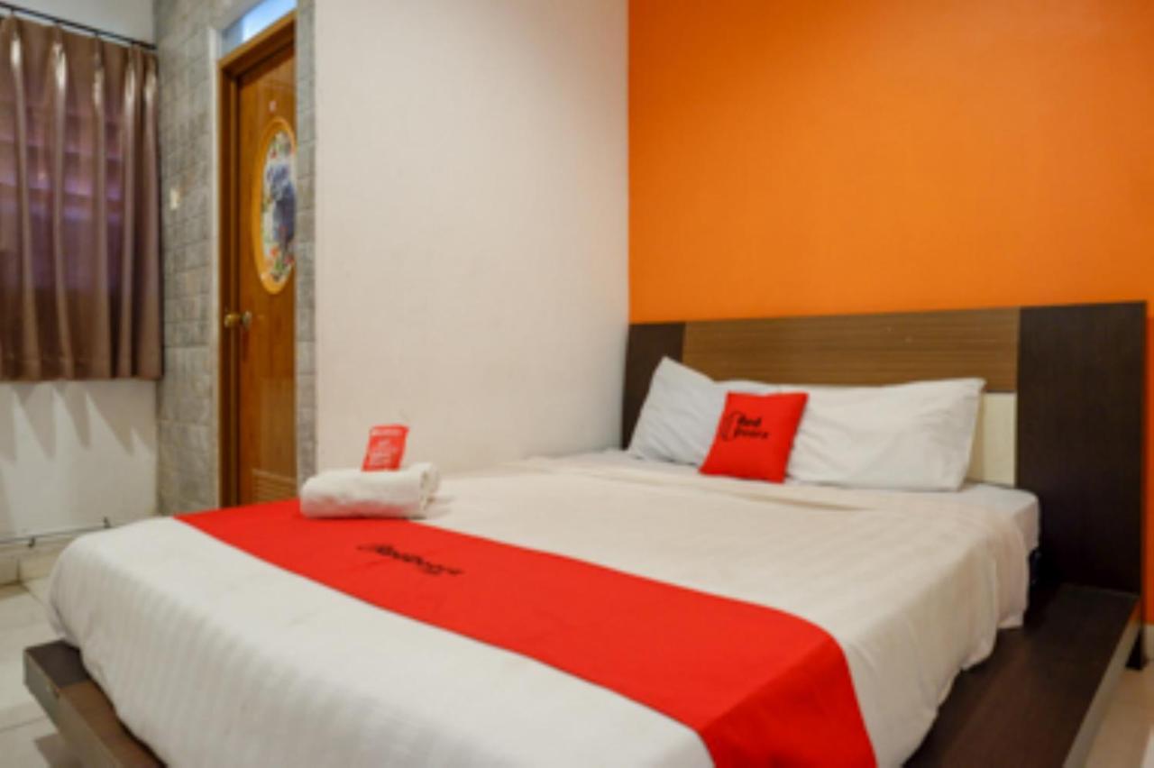 Oyo 1251 Residence 8 Semarang Eksteriør bilde