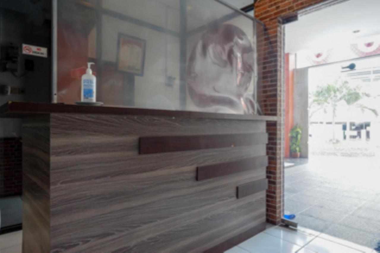 Oyo 1251 Residence 8 Semarang Eksteriør bilde