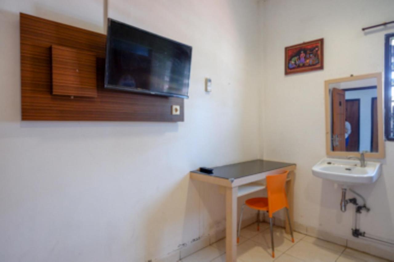 Oyo 1251 Residence 8 Semarang Eksteriør bilde
