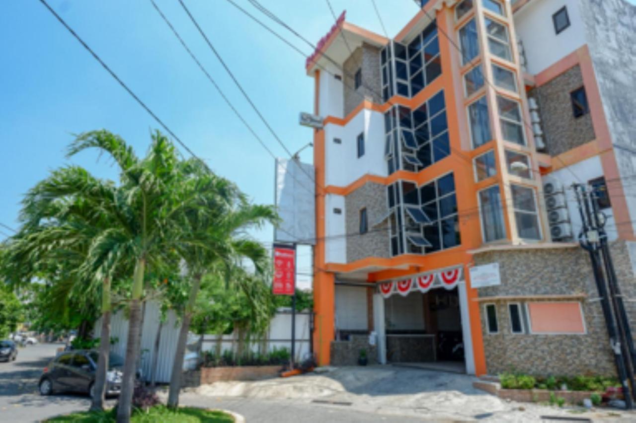 Oyo 1251 Residence 8 Semarang Eksteriør bilde